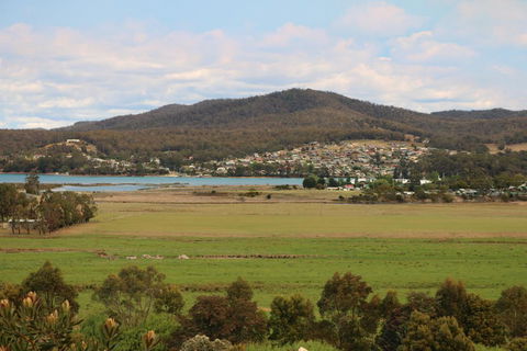 George River Park - Accommodation Main Beach 2