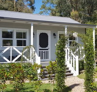 Georges at Hepburn - Miner's cottage - Accommodation Main Beach