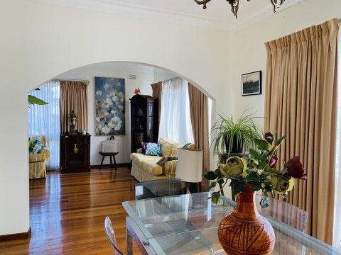 Gertz Home - Accommodation Main Beach 2