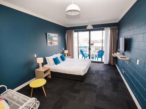 Gilligan's Backpacker Hotel & Resort Cairns - Accommodation Main Beach 2