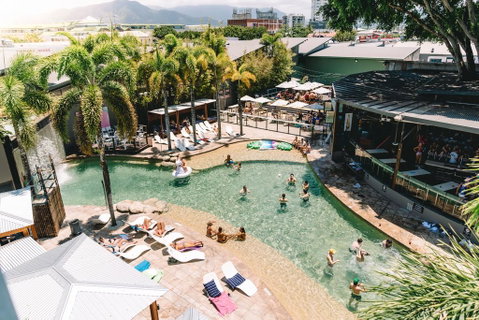 Gilligan's Backpacker Hotel & Resort Cairns - Accommodation Main Beach 0