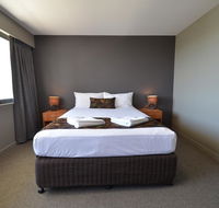 Gladstone Reef Hotel Motel - Accommodation Main Beach