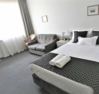 Glenelg beach gateway on Moseley - Accommodation Main Beach