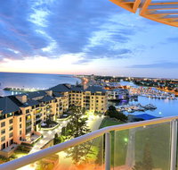 GLENELG Five Stars - Accommodation Main Beach