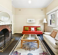 GlenIris Beautiful 6BedderFamily House2BathPool - Accommodation Main Beach