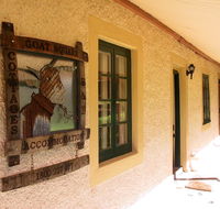Goat Square Cottages - Accommodation Main Beach