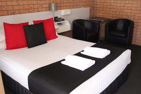 Golden Harvest Motor Inn Moree - Accommodation Main Beach 1