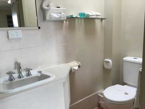 Golden Palms Motor Inn - Accommodation Main Beach 1