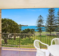 Golden Shores U8 21 Landsborough Parade - Accommodation Main Beach