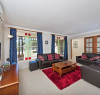 Government Road 48 The Bay House - Accommodation Main Beach