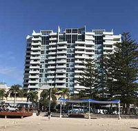 Grand Hotel Apartments Gold Coast by owner - Accommodation Main Beach