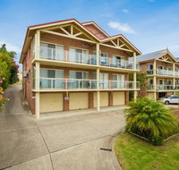 Grand Pacific 2 Unit 1 - Accommodation Main Beach