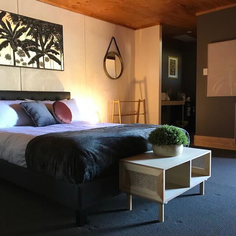 Granite Belt Cabins - Accommodation Main Beach 3