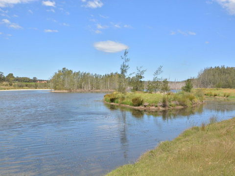 Grasmere Estate Homestead - Hear The Lions Roar From Nearby Hunter Valley Zoo - Accommodation Main Beach 0