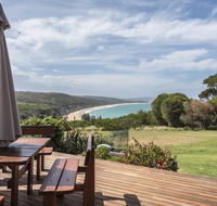 Green Waves - The Point Tura - Accommodation Main Beach
