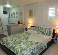 Greenfields - Accommodation Main Beach