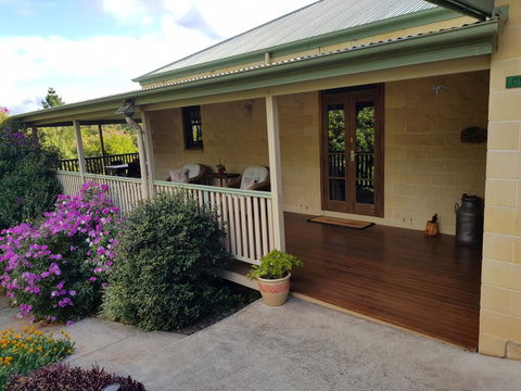 Gumtree House Montville - Accommodation Main Beach 0