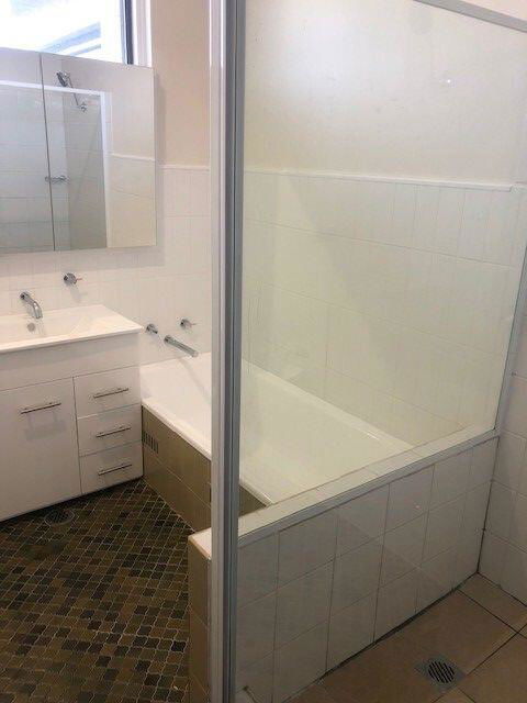Gunyah Hotel - Accommodation Main Beach 3