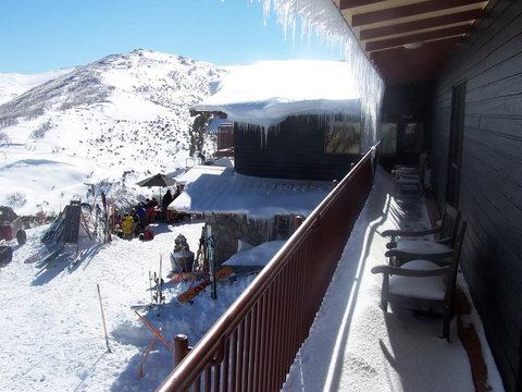 Guthega Inn - Accommodation Main Beach 1