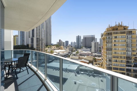 H-Residences - GCLR - Accommodation Main Beach 1