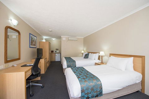 Harbour Sails Motor Inn - Accommodation Main Beach 2