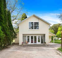 Hardigreen Park - spacious with tennis court - Accommodation Main Beach