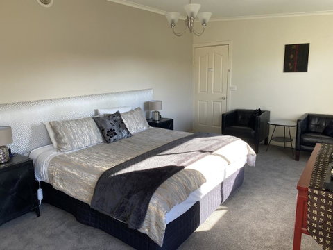 Harmony Bed & Breakfast - Accommodation Main Beach 3