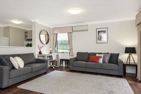 Hay St - Subi - Accommodation Main Beach 1