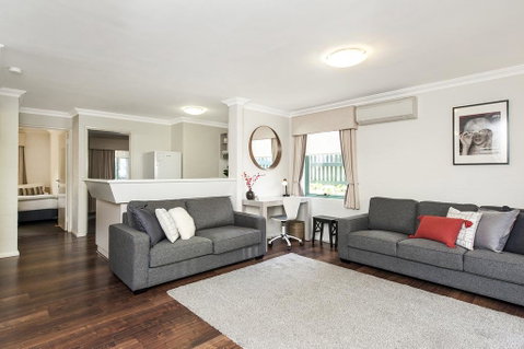 Hay St - Subi - Accommodation Main Beach 2