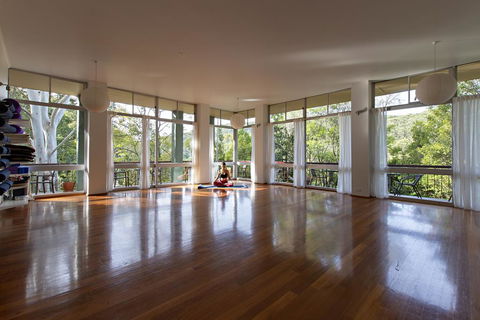 Heart & Soul Retreats - Accommodation Main Beach 0