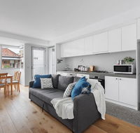 Heart of Windsor Apartment by Ready Set Host - Accommodation Main Beach