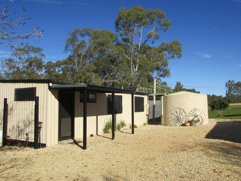 HEATHCOTE SHIRAZ COUNTRY STAYS - Accommodation Main Beach 0