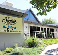 Henry's Quirindi - Accommodation Main Beach