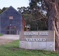 Herons Rise Vineyard Accommodation - Accommodation Main Beach