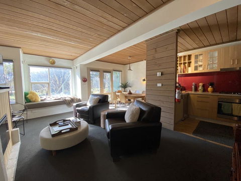 Heto's SnowGums 9 - Accommodation Main Beach 1