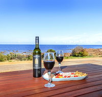 High Tide - Wallaroo Beachfront Property - Pet-Friendly - Accommodation Main Beach