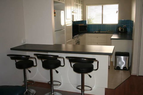 Hillarys Holiday Home - Accommodation Main Beach 3