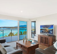 Hillcrest Views of Wagonga - Accommodation Main Beach