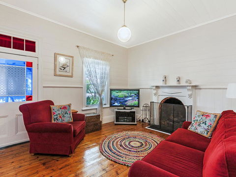 Hillingden - Accommodation Main Beach 1