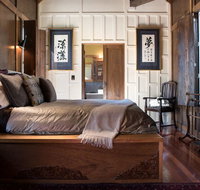 Hills End Iris - Accommodation Main Beach