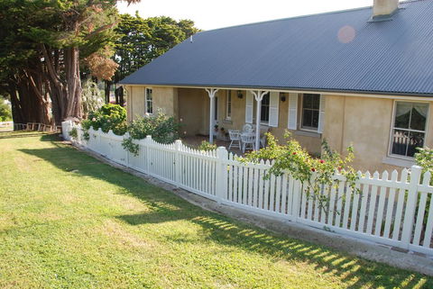 Hillside Cottage Berrima - Accommodation Main Beach 0