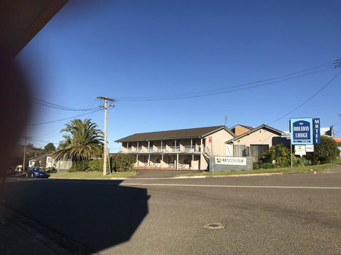 Holiday Lodge Motor Inn - Accommodation Main Beach 2