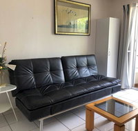 Holiday Unit by The Beach with Pool - Accommodation Main Beach