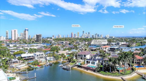 Holidays House Almafi Drive Surfers Paradise - Accommodation Main Beach 3