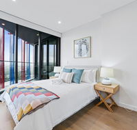 HomeHotel-Luxury Home High Rise with View. - Accommodation Main Beach