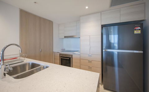 HomePlus Premier Apartments At 2663 Gold Coast Hwy, Broadbeach - Accommodation Main Beach 3