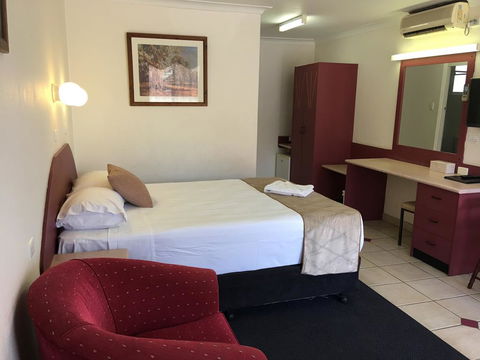 Homestead Motel - Accommodation Main Beach 1