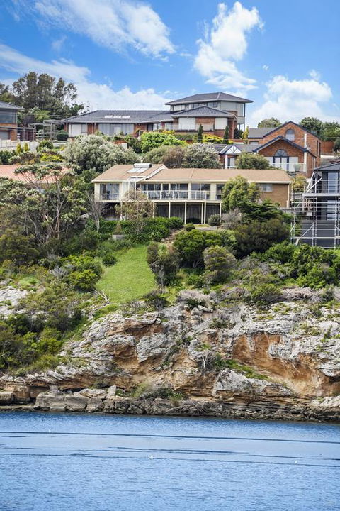 Hopkins River View - Accommodation Main Beach 3