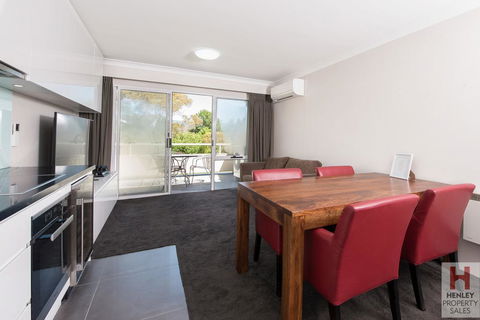 Horizons 518- Modern Apartment On The Lake Jindabyne Foreshore - Accommodation Main Beach 0