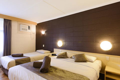 Hospitality Port Hedland - Accommodation Main Beach 3